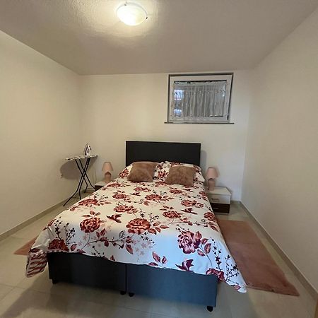 Apartma Azurre 포스토이나 외부 사진