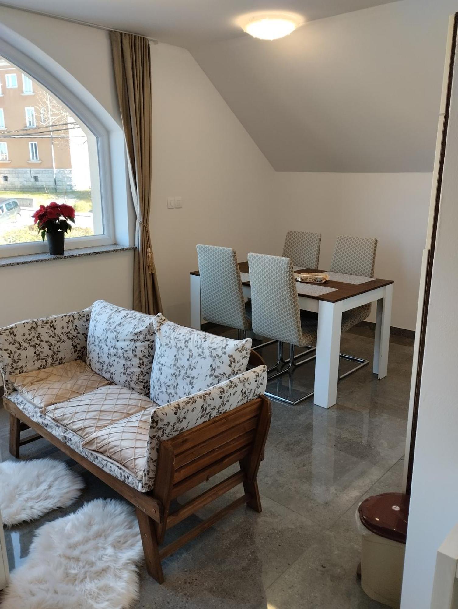 Apartma Azurre 포스토이나 외부 사진