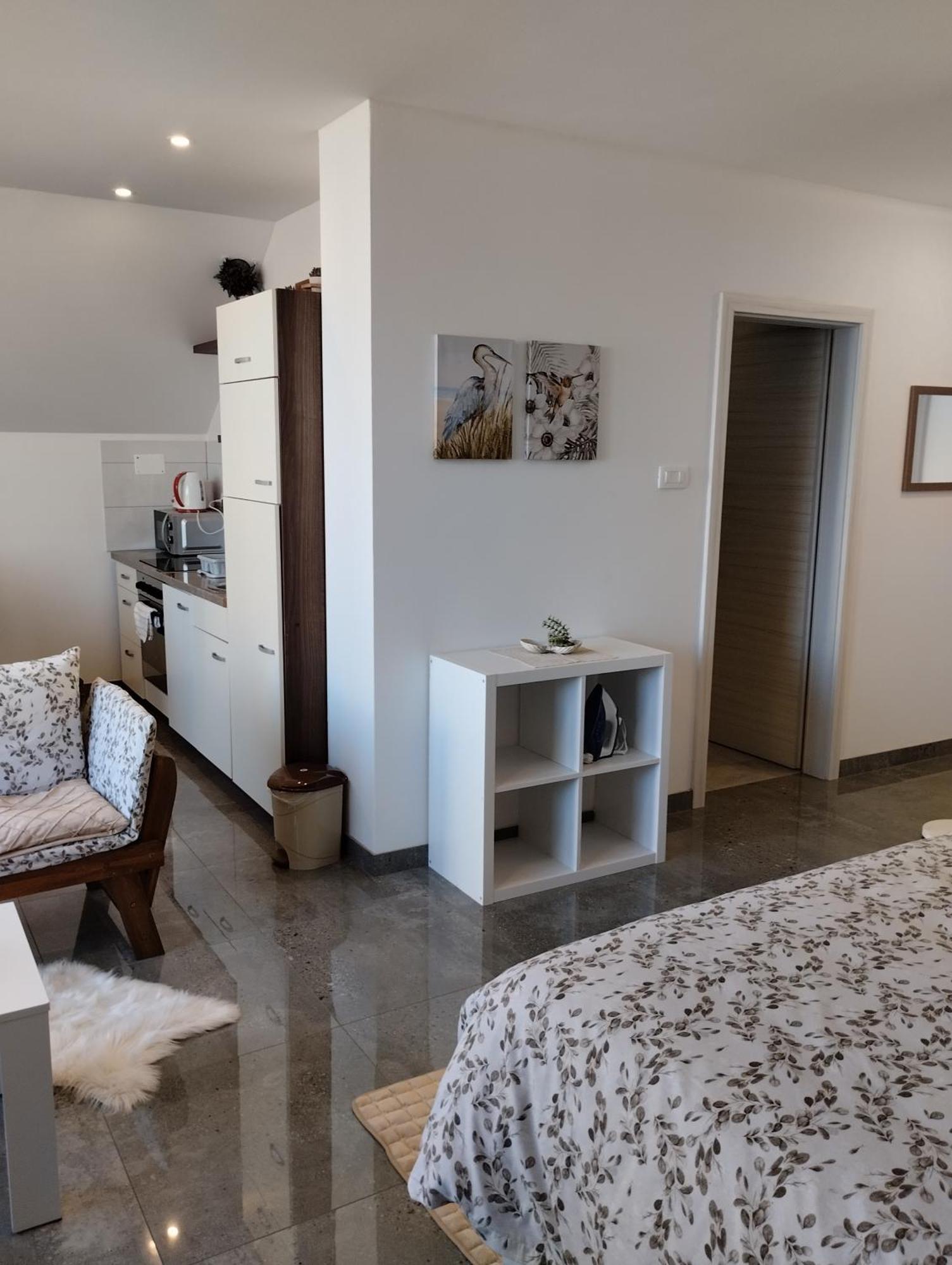 Apartma Azurre 포스토이나 외부 사진