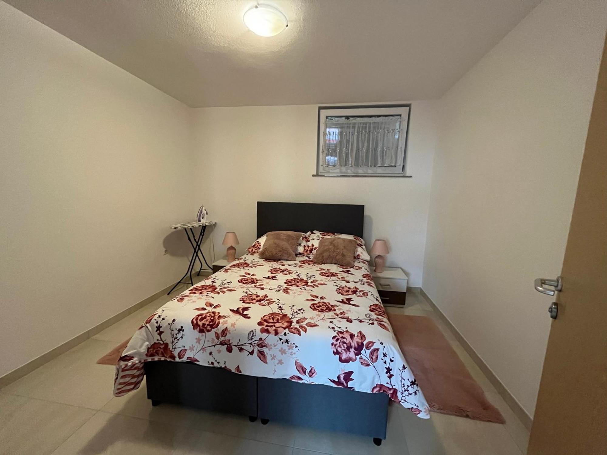 Apartma Azurre 포스토이나 외부 사진