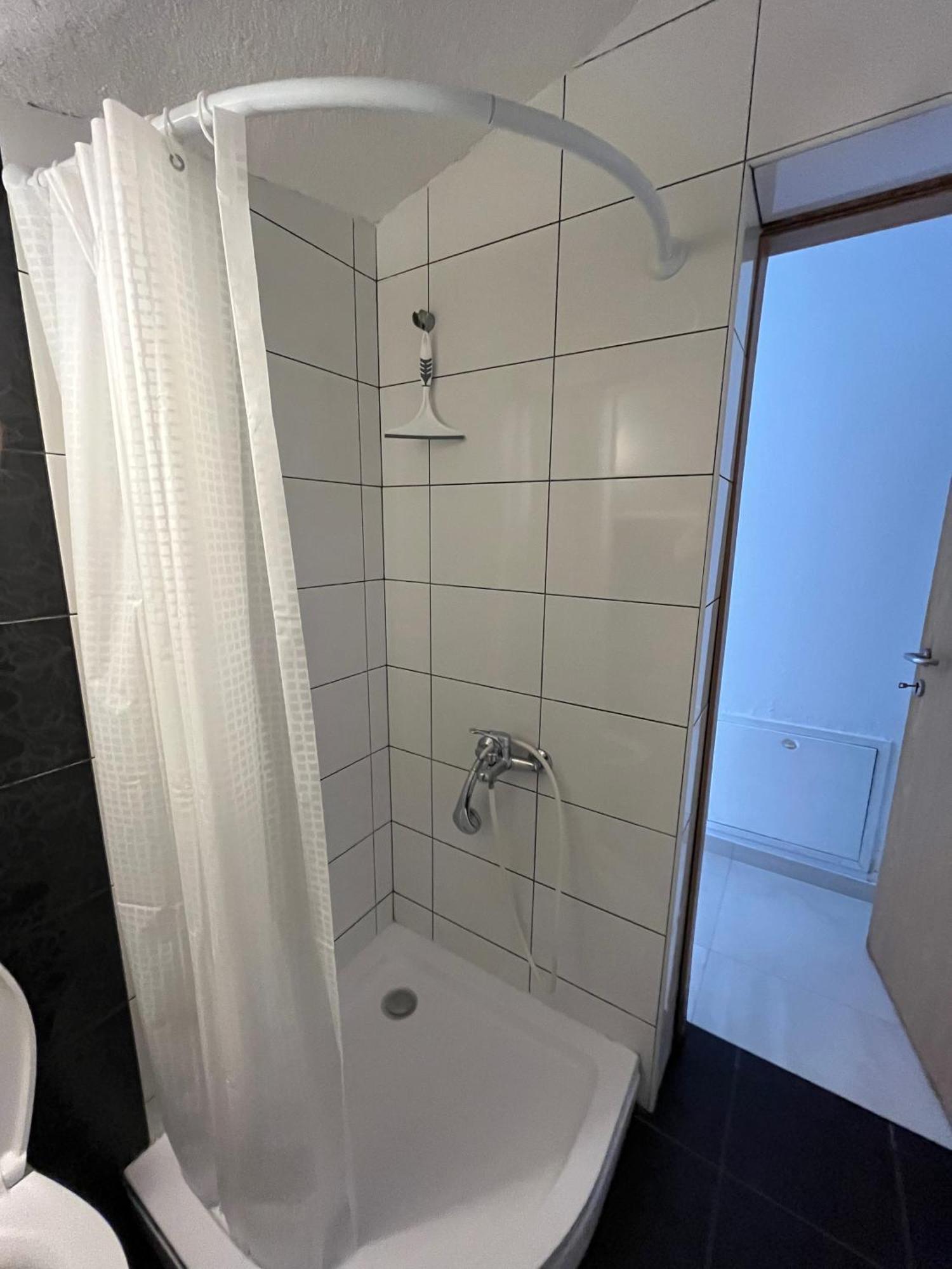 Apartma Azurre 포스토이나 외부 사진