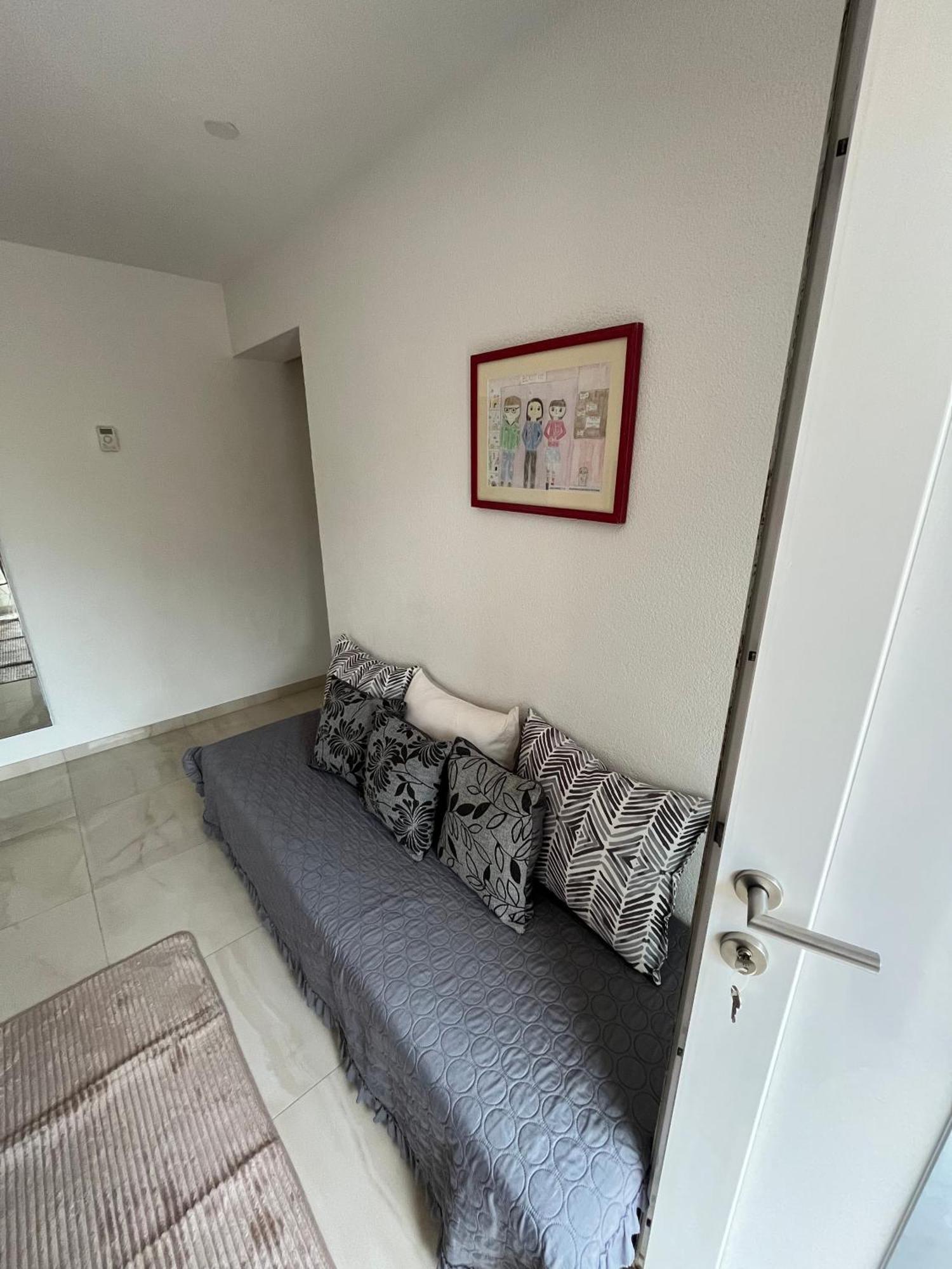 Apartma Azurre 포스토이나 외부 사진
