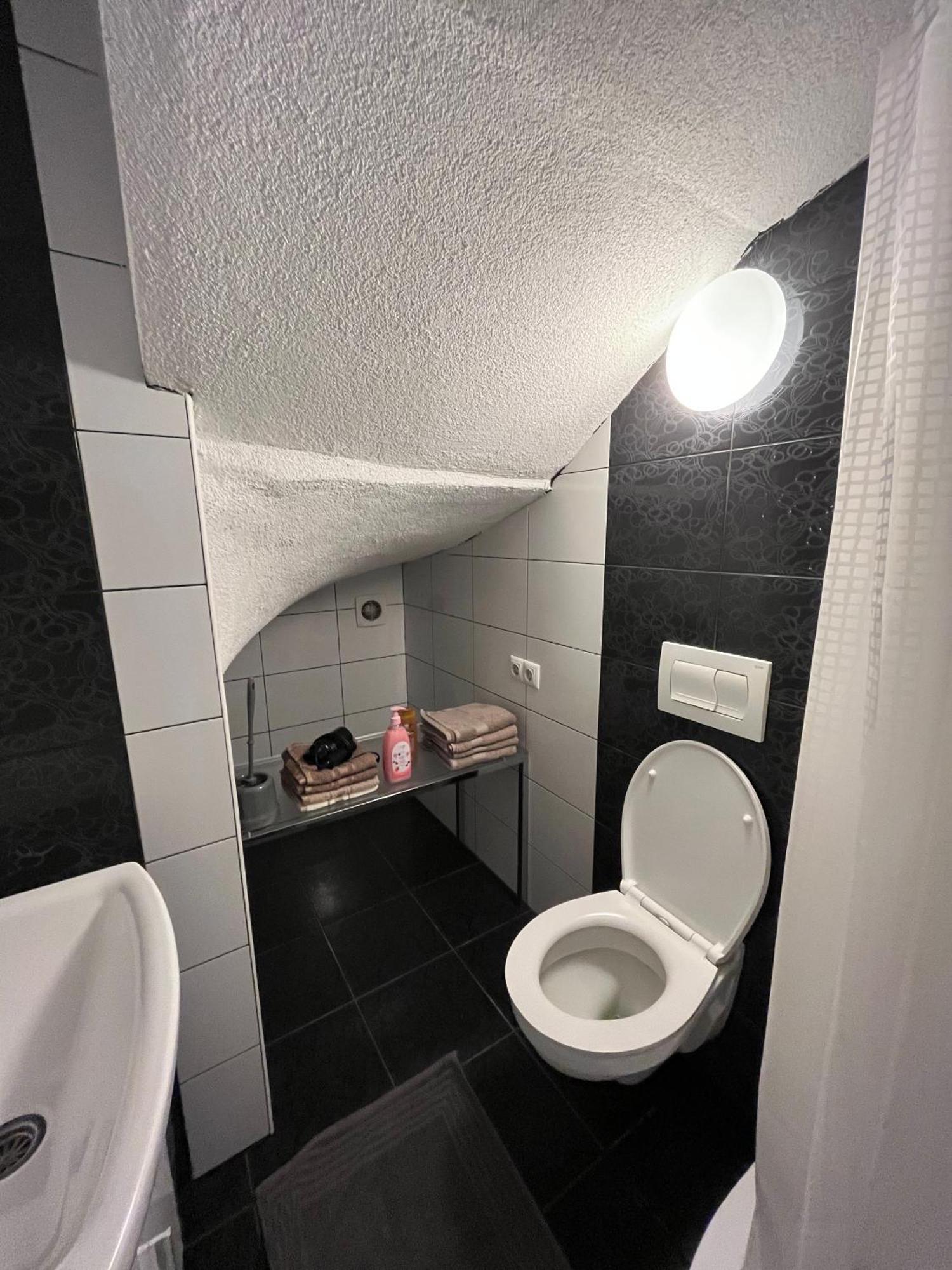 Apartma Azurre 포스토이나 외부 사진